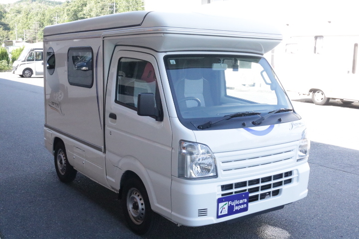 キャンピングカー軽キャンパー