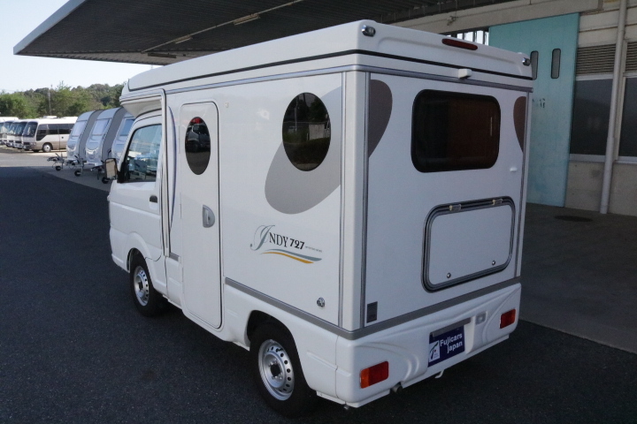 キャンピングカー軽キャンパー
