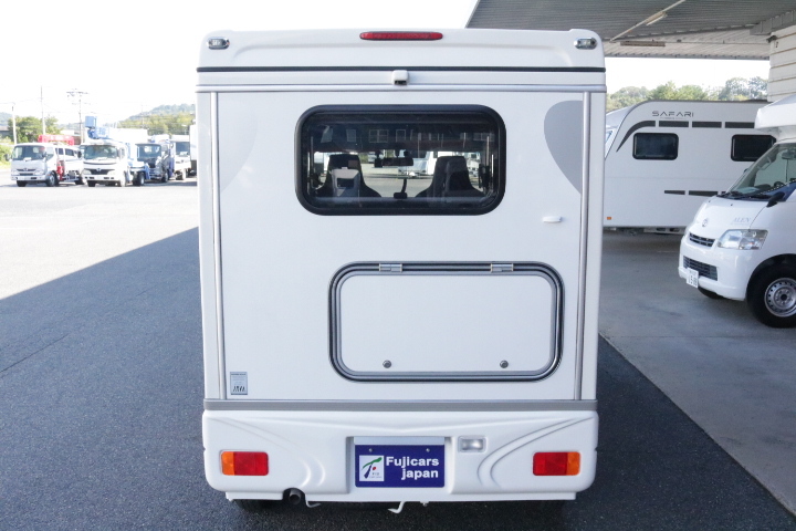 キャンピングカー軽キャンパー