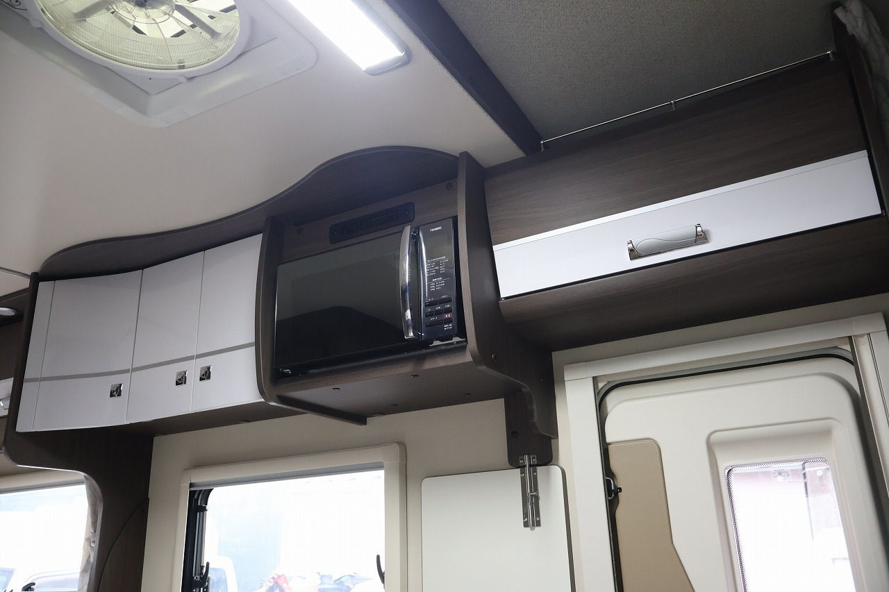 キャンピングカーキャブコン