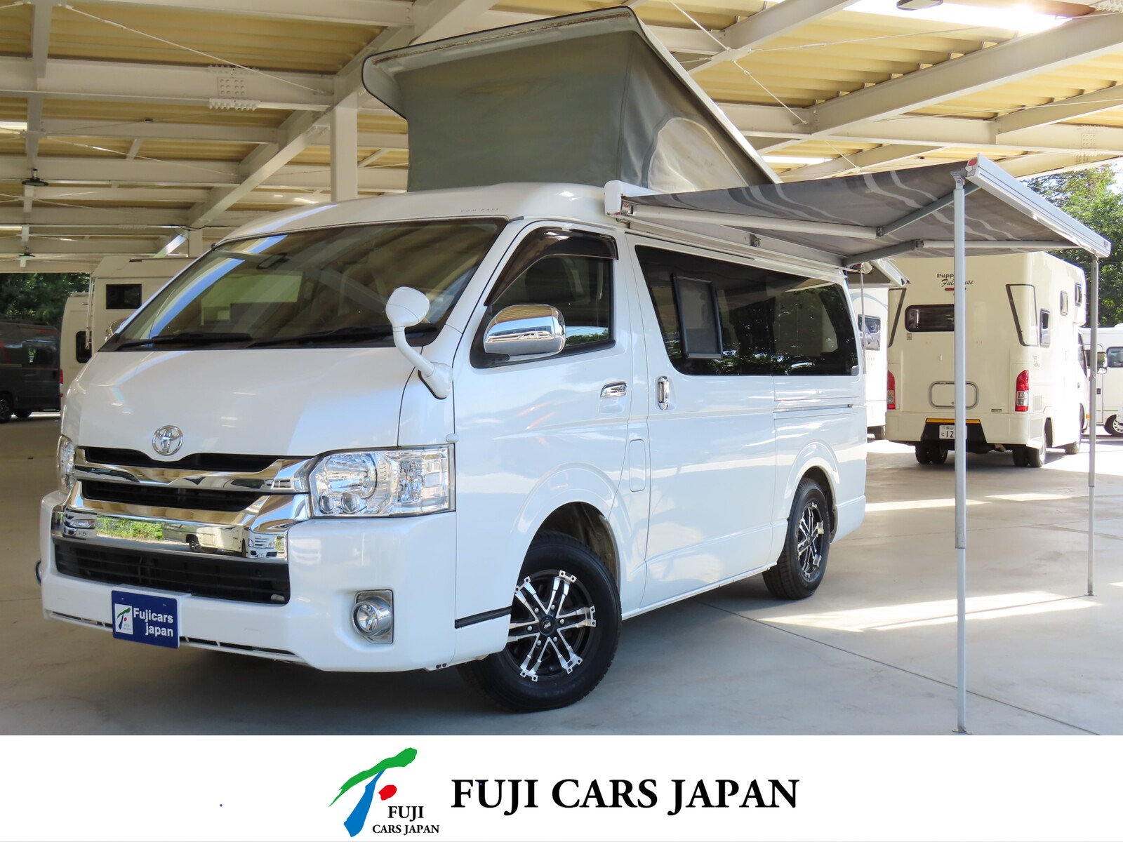 バンコン ハイエース ホワイトハウス コンパス 4WD