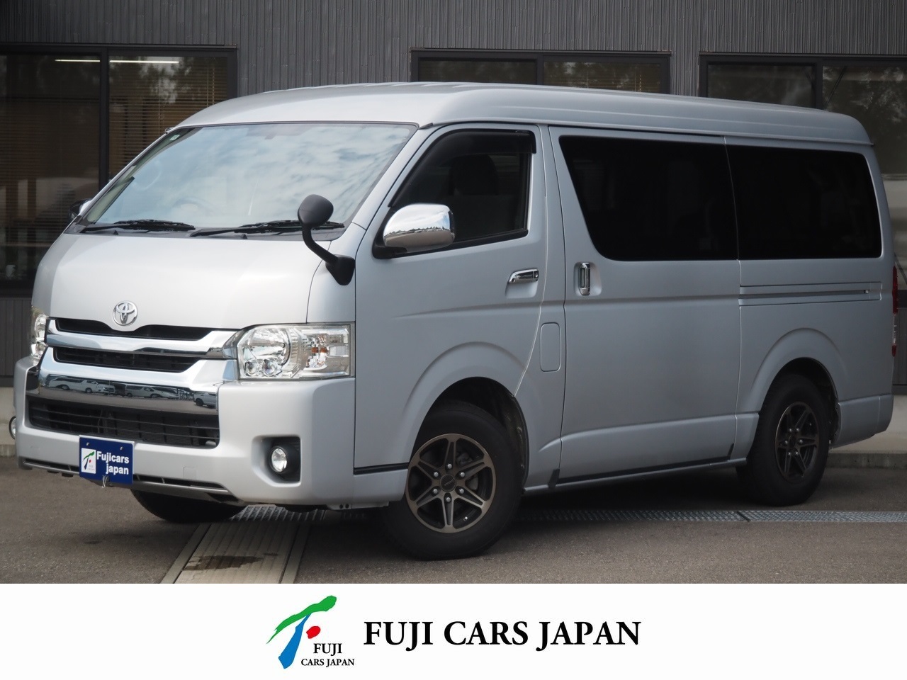 バンコン ハイエース マリナRV製 4WD