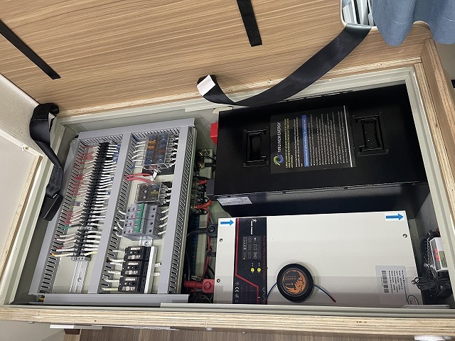 キャンピングカーキャブコン
