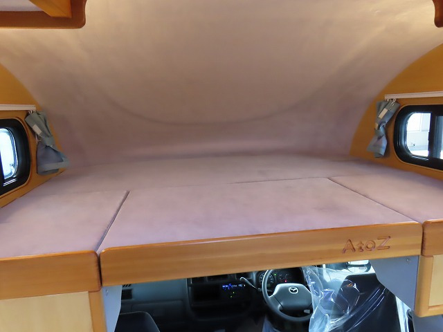 キャンピングカーキャブコン