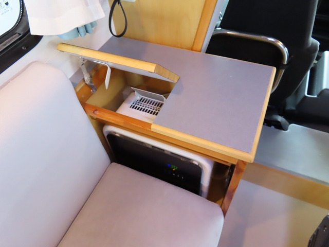 キャンピングカーキャブコン