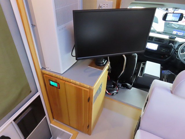 キャンピングカーキャブコン