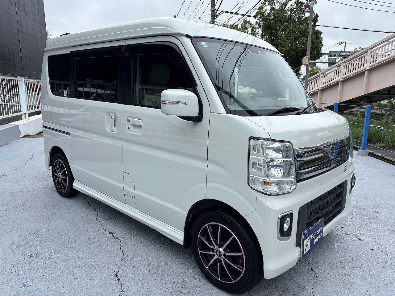 キャンピングカー軽キャンパー