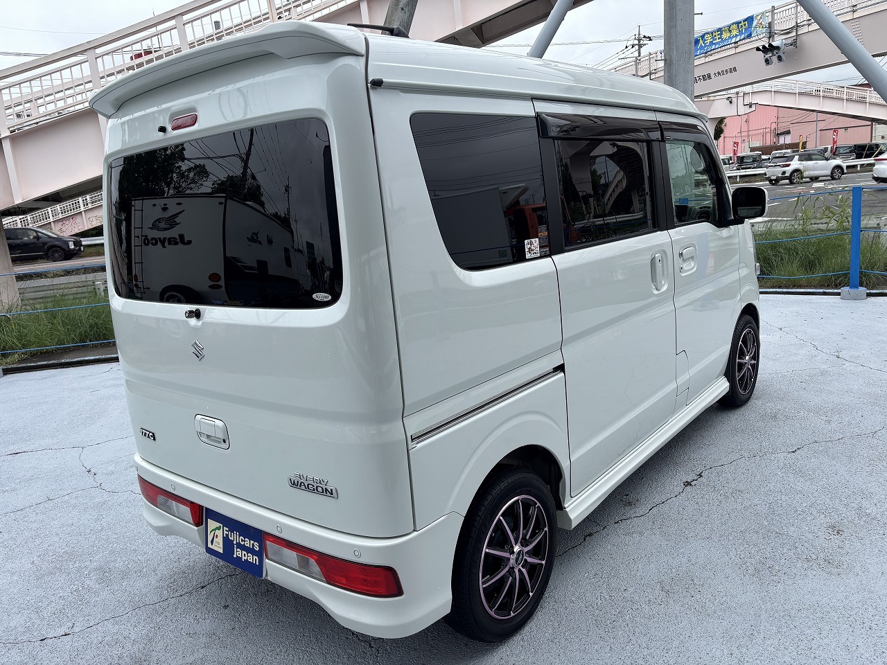 キャンピングカー軽キャンパー