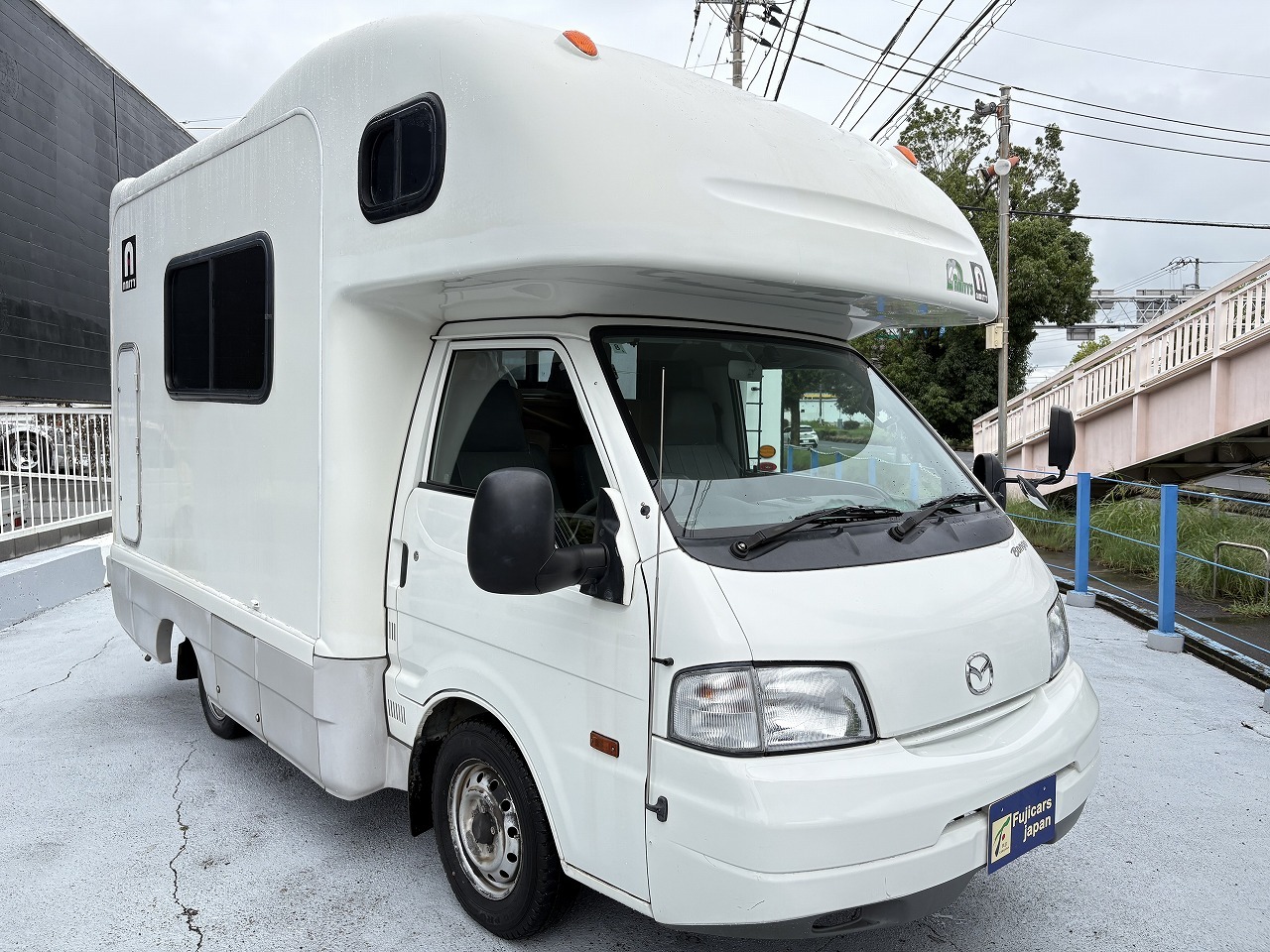 キャンピングカーキャブコン