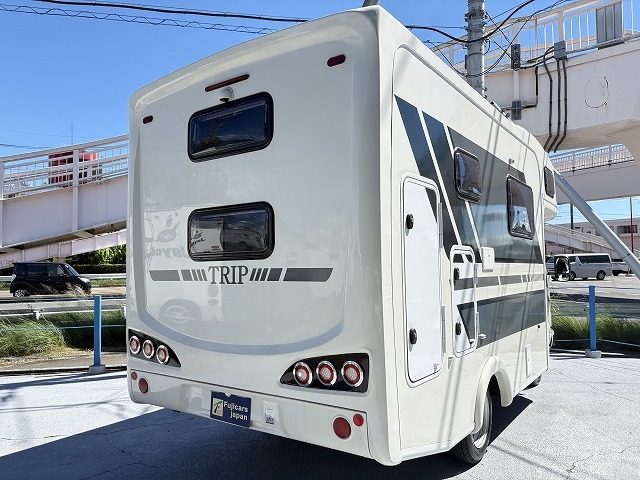 キャンピングカーキャブコン