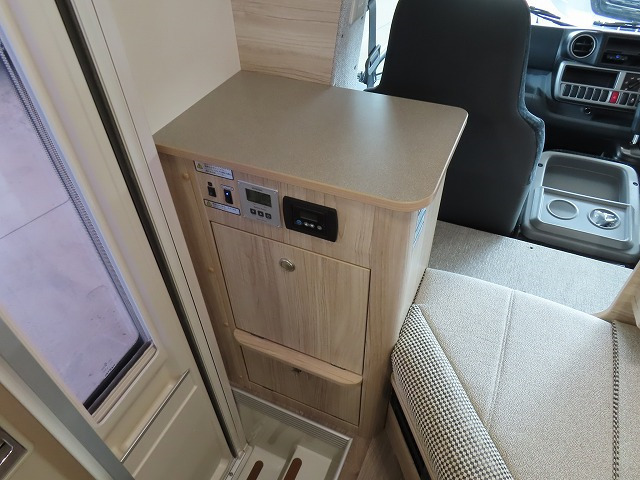キャンピングカーキャブコン