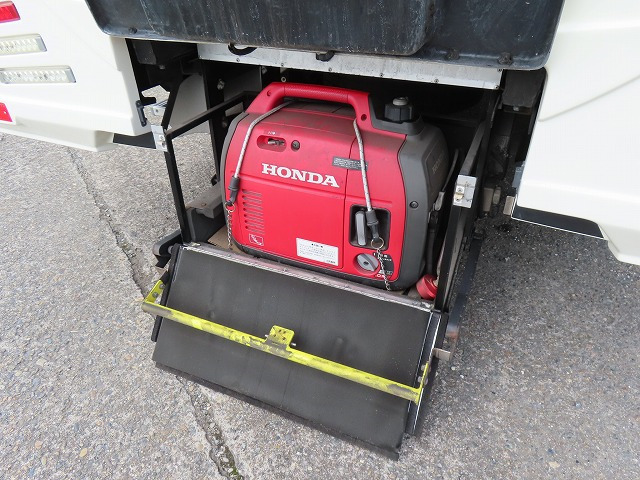 キャンピングカーキャブコン