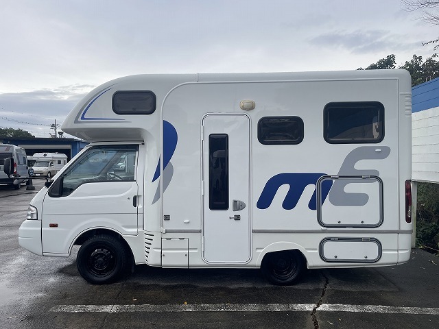 キャンピングカーキャブコン