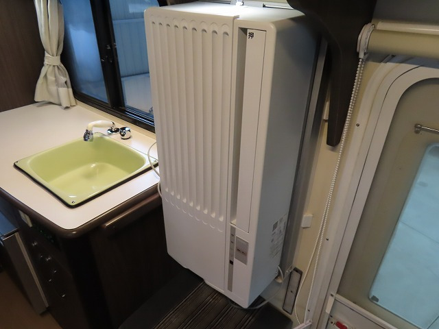 キャンピングカーキャブコン