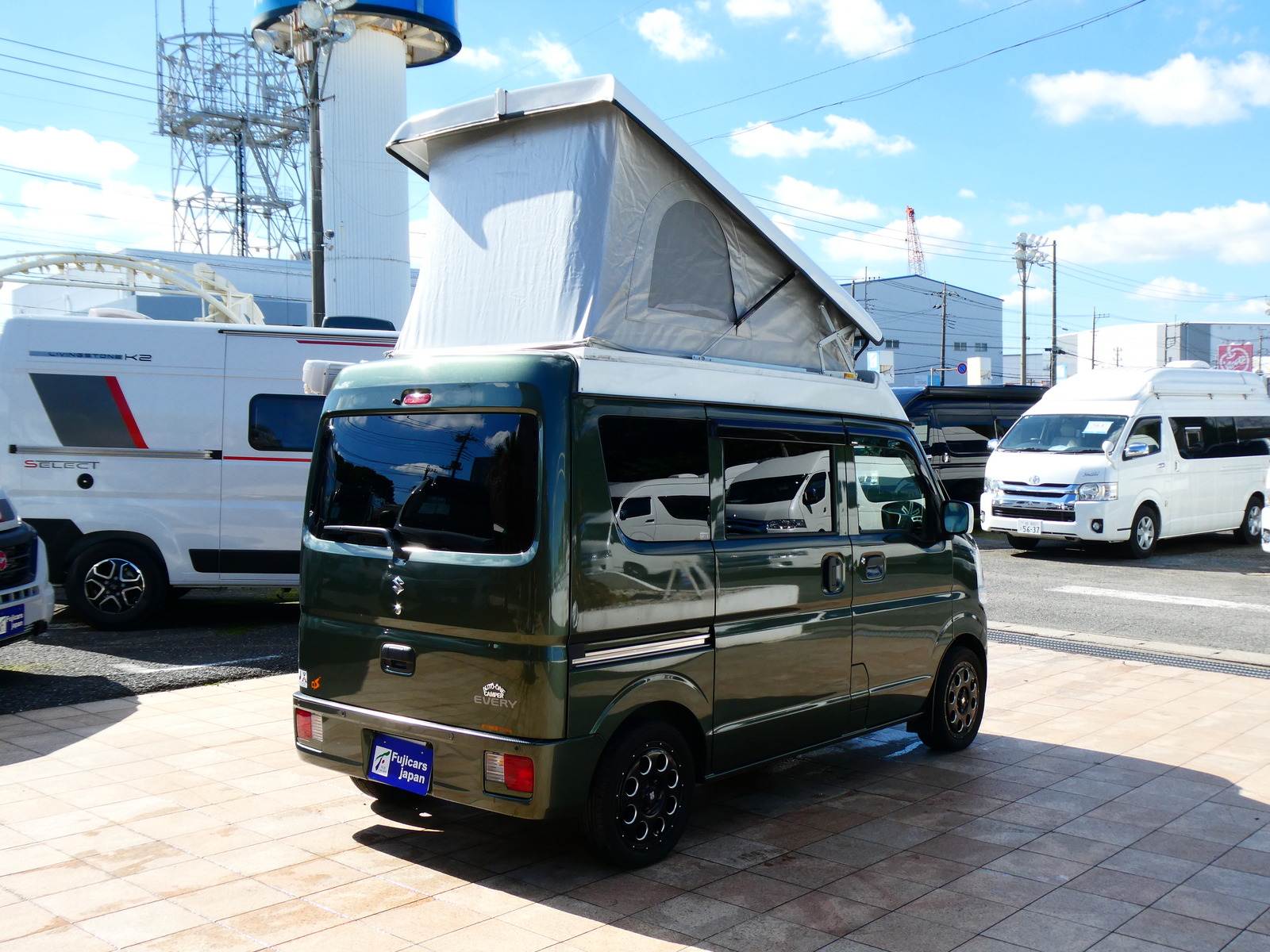 キャンピングカー軽キャンパー