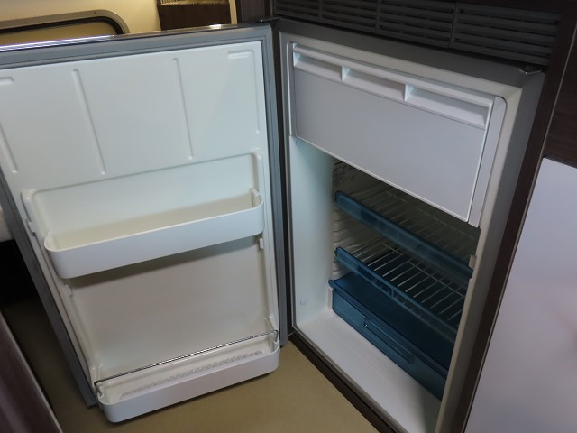 キャンピングカーキャブコン