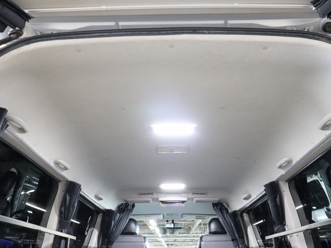 キャンピングカーバンコン