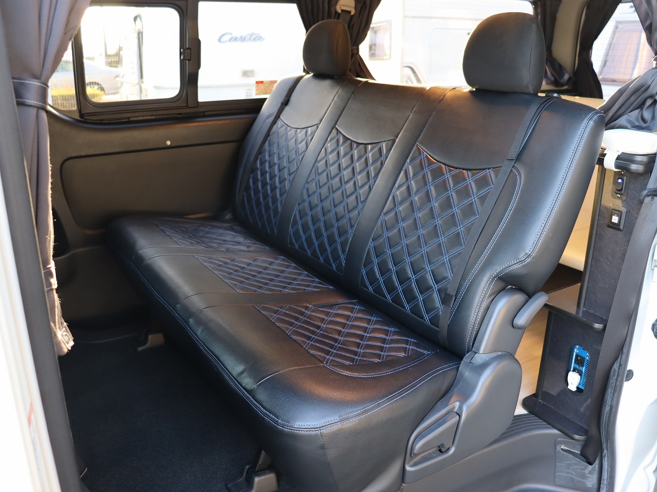 キャンピングカーバンコン