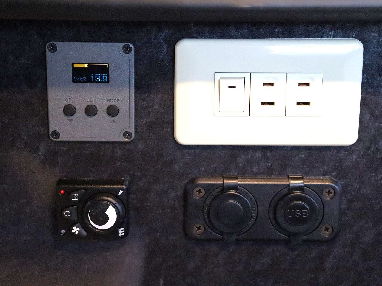 キャンピングカーバンコン