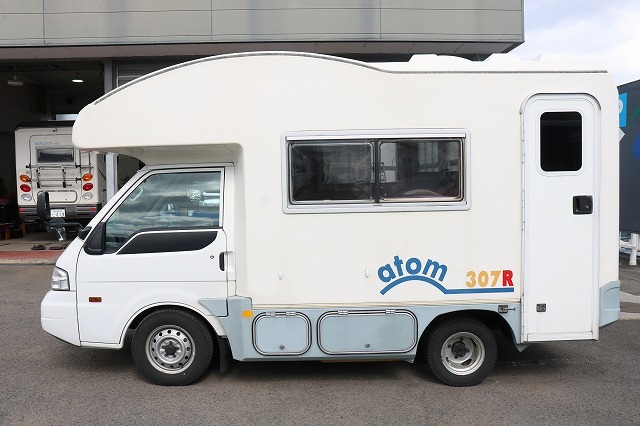 キャンピングカーキャブコン