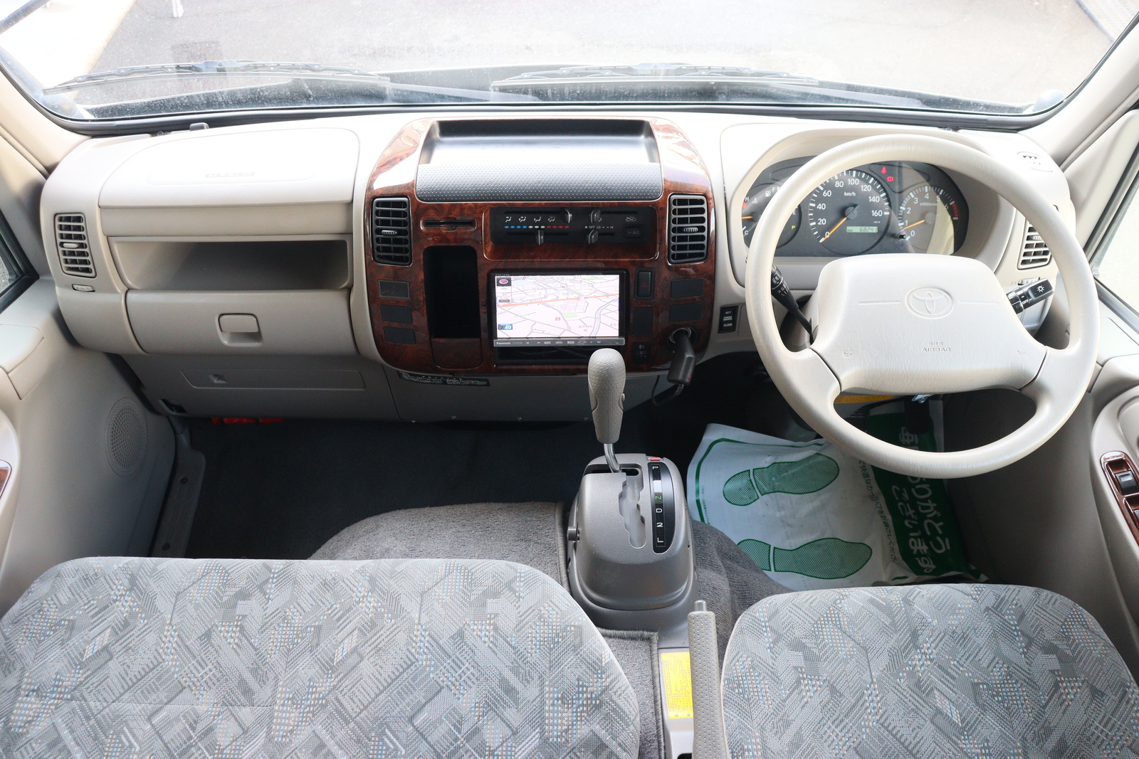 キャンピングカーキャブコン