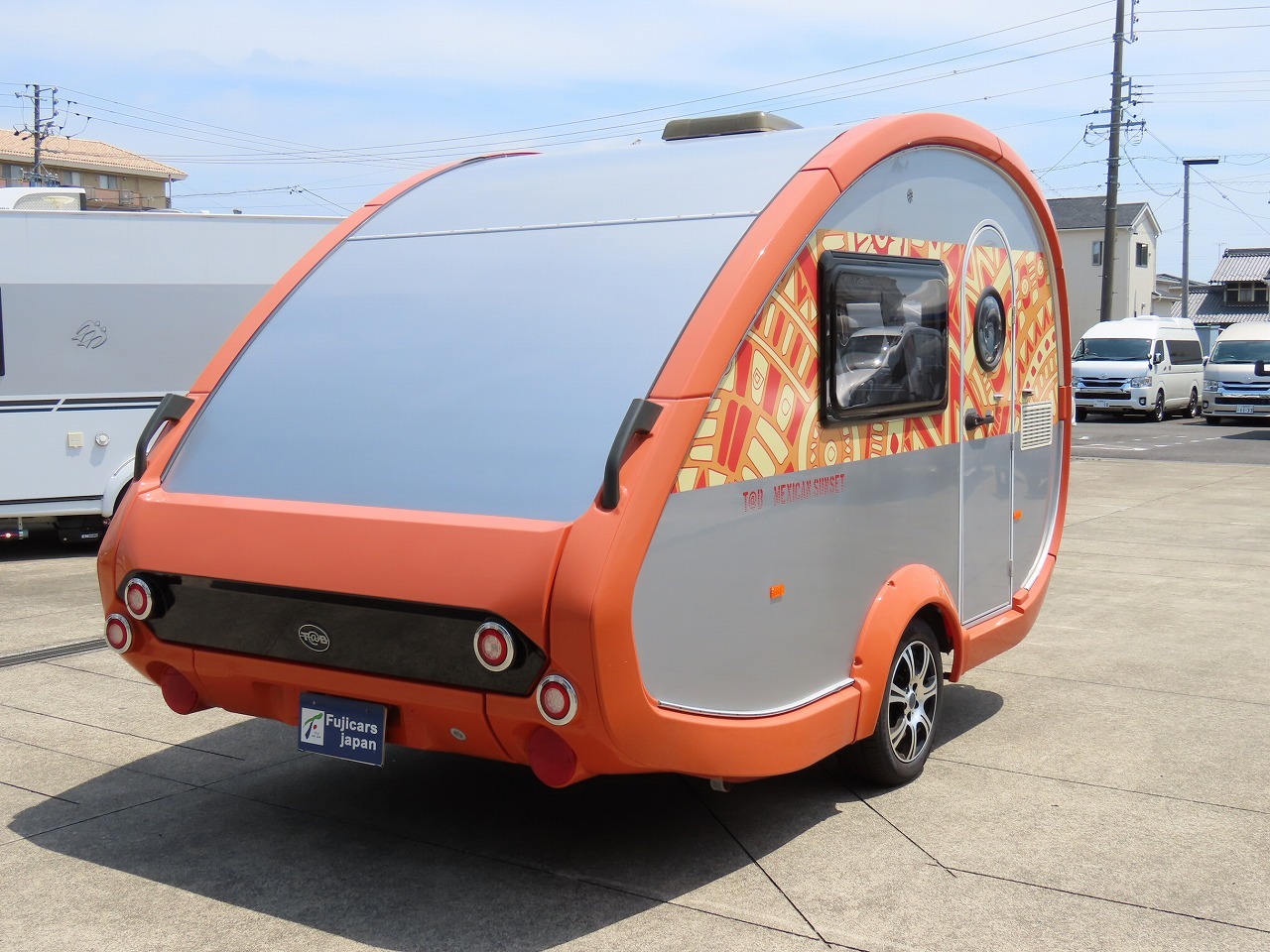 キャンピングカートレーラー