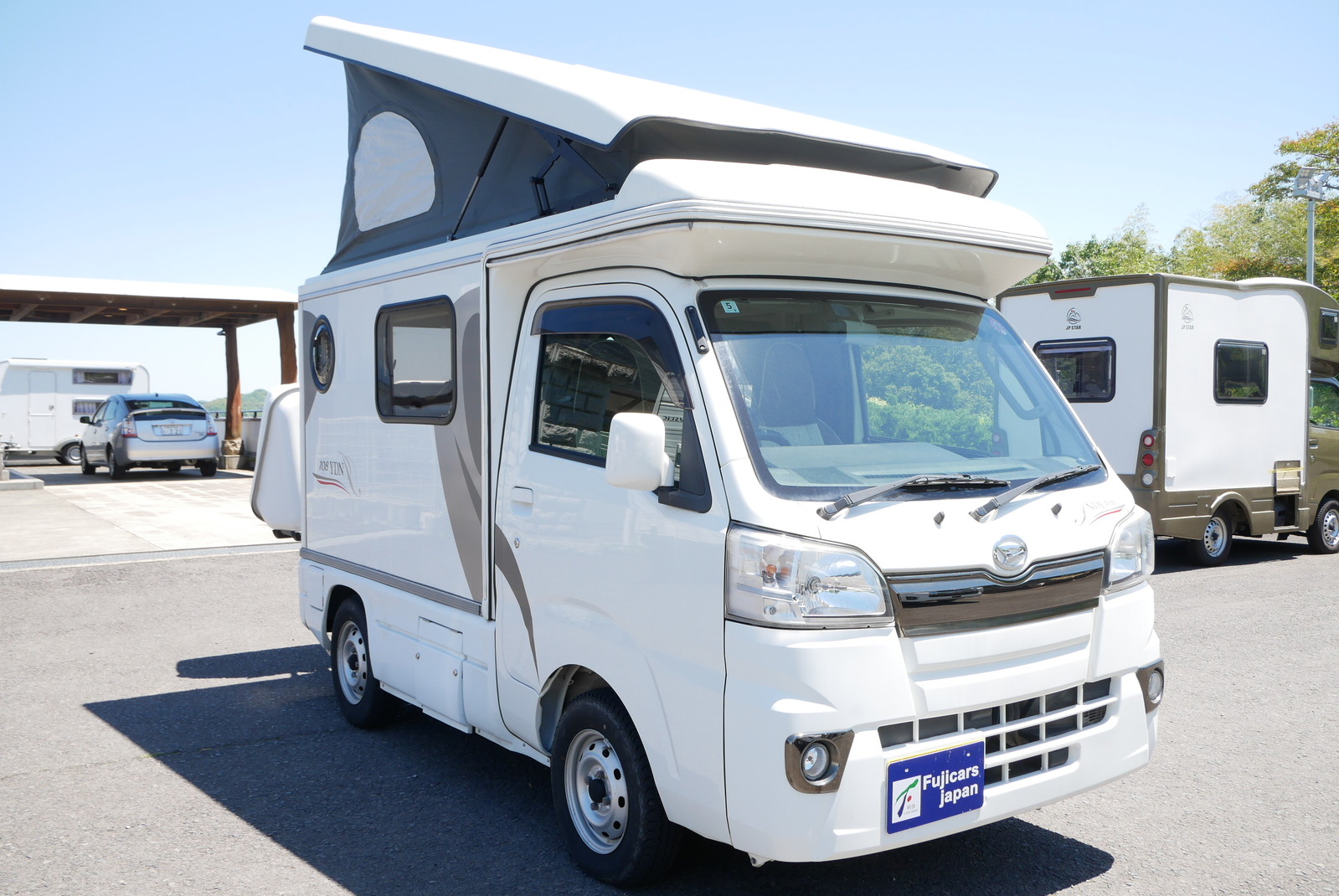 キャンピングカー軽キャンパー
