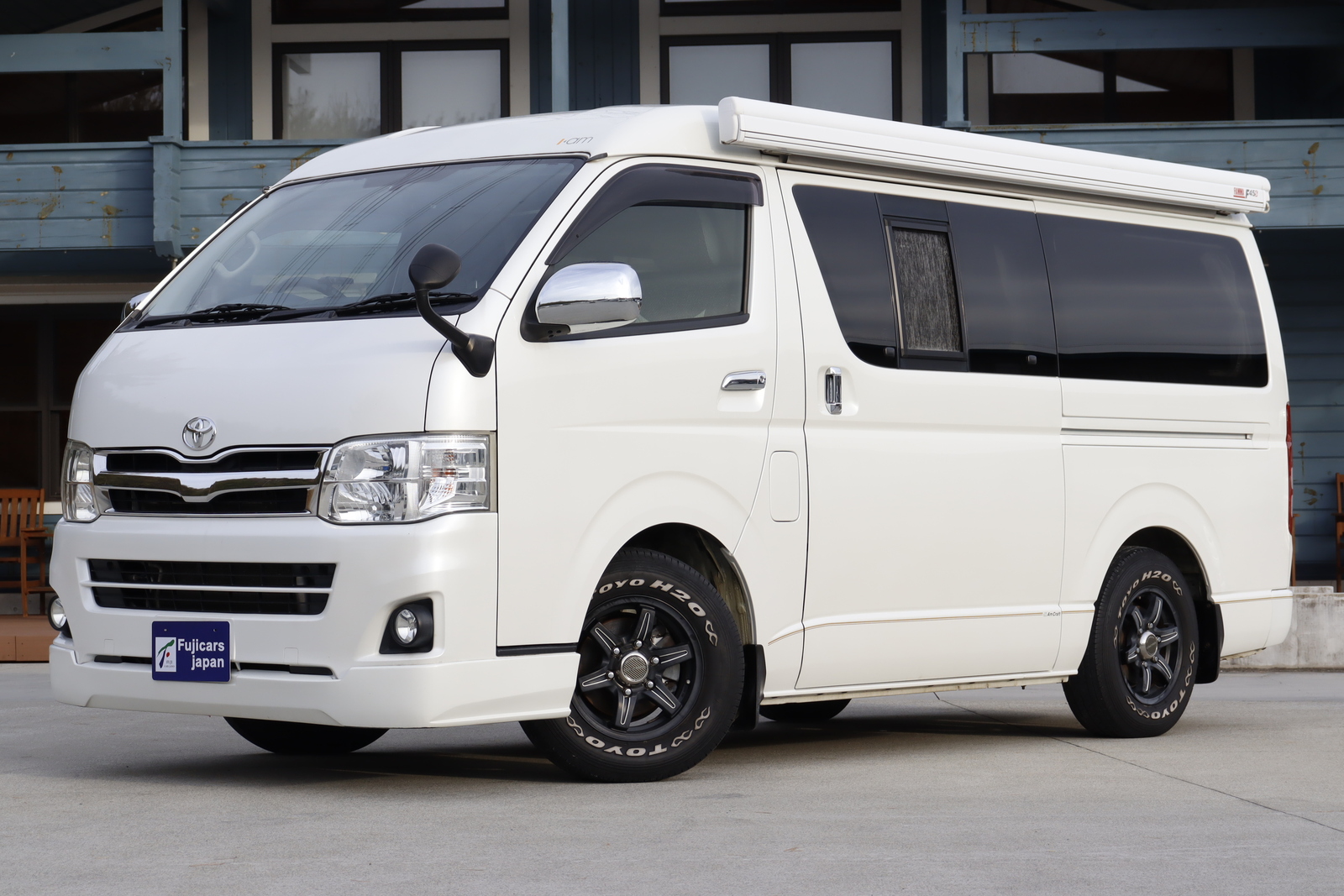 キャンピングカーバンコン