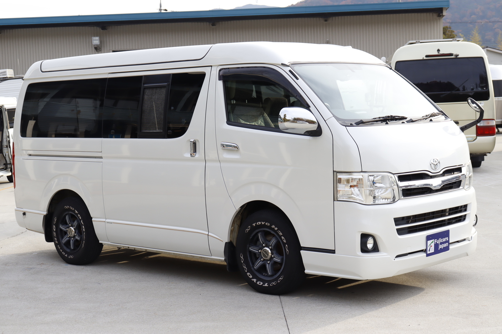 キャンピングカーバンコン