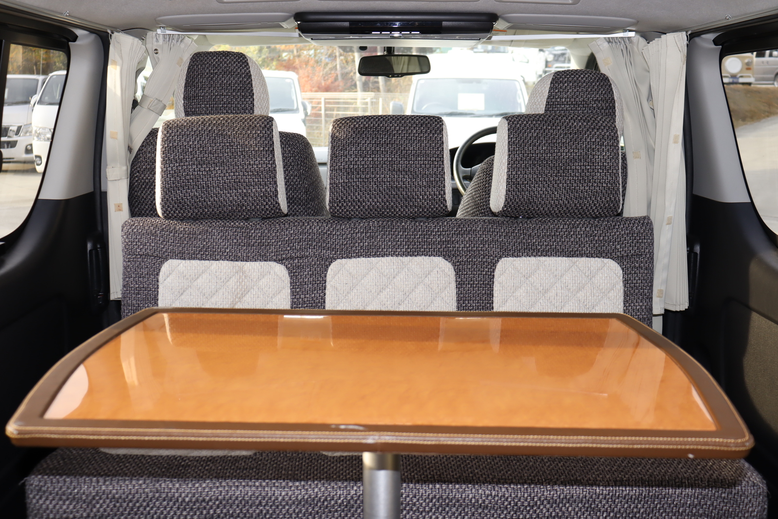 キャンピングカーバンコン