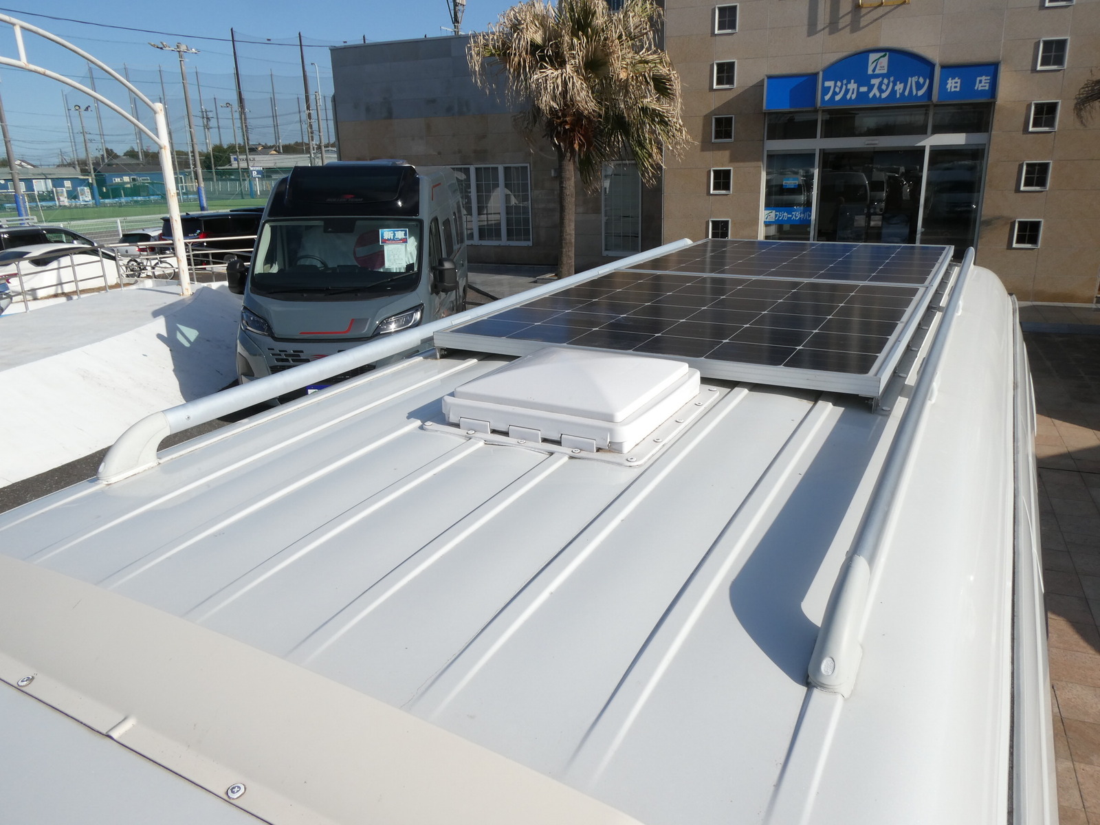 キャンピングカーバンコン