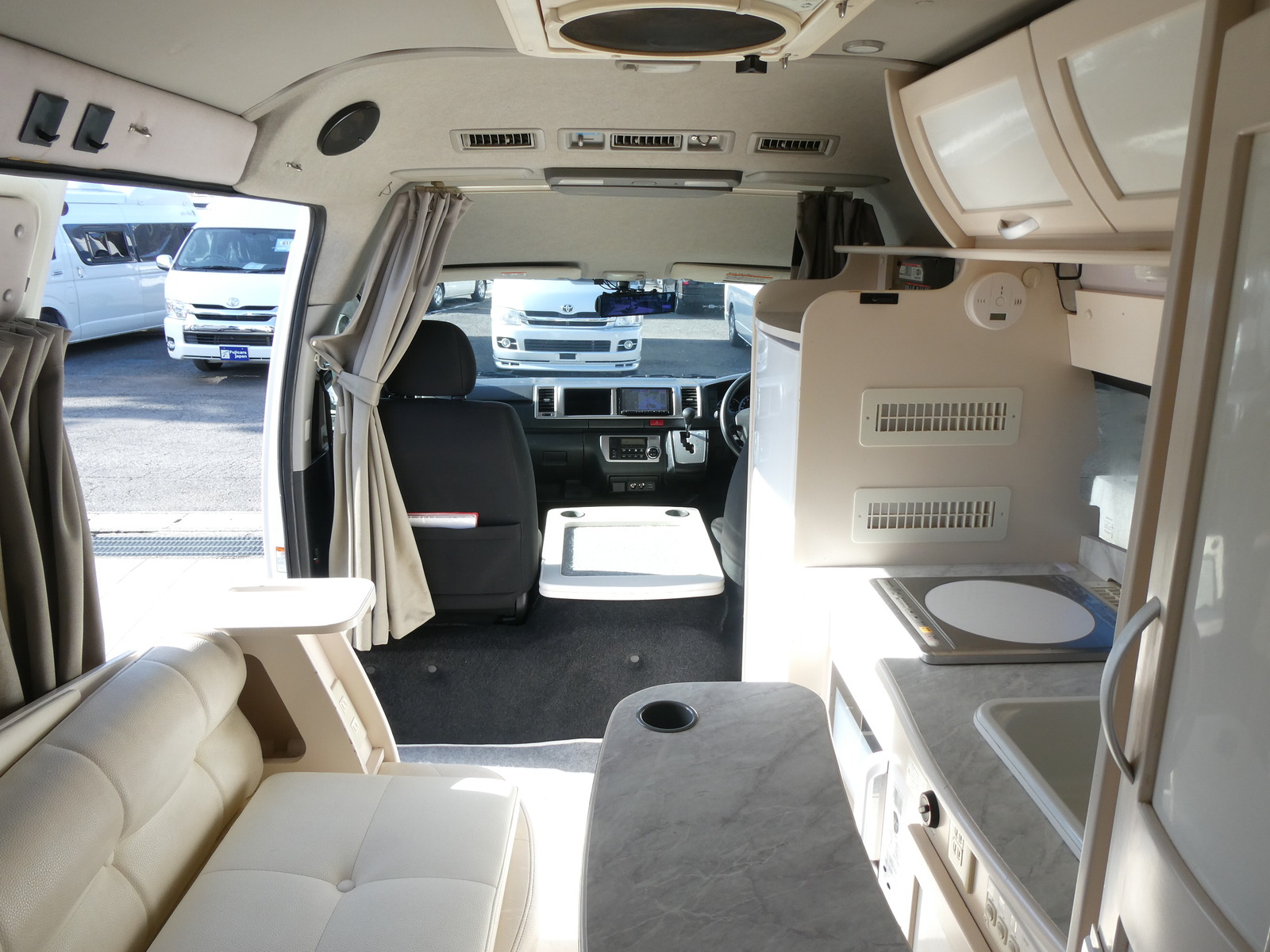 キャンピングカーバンコン