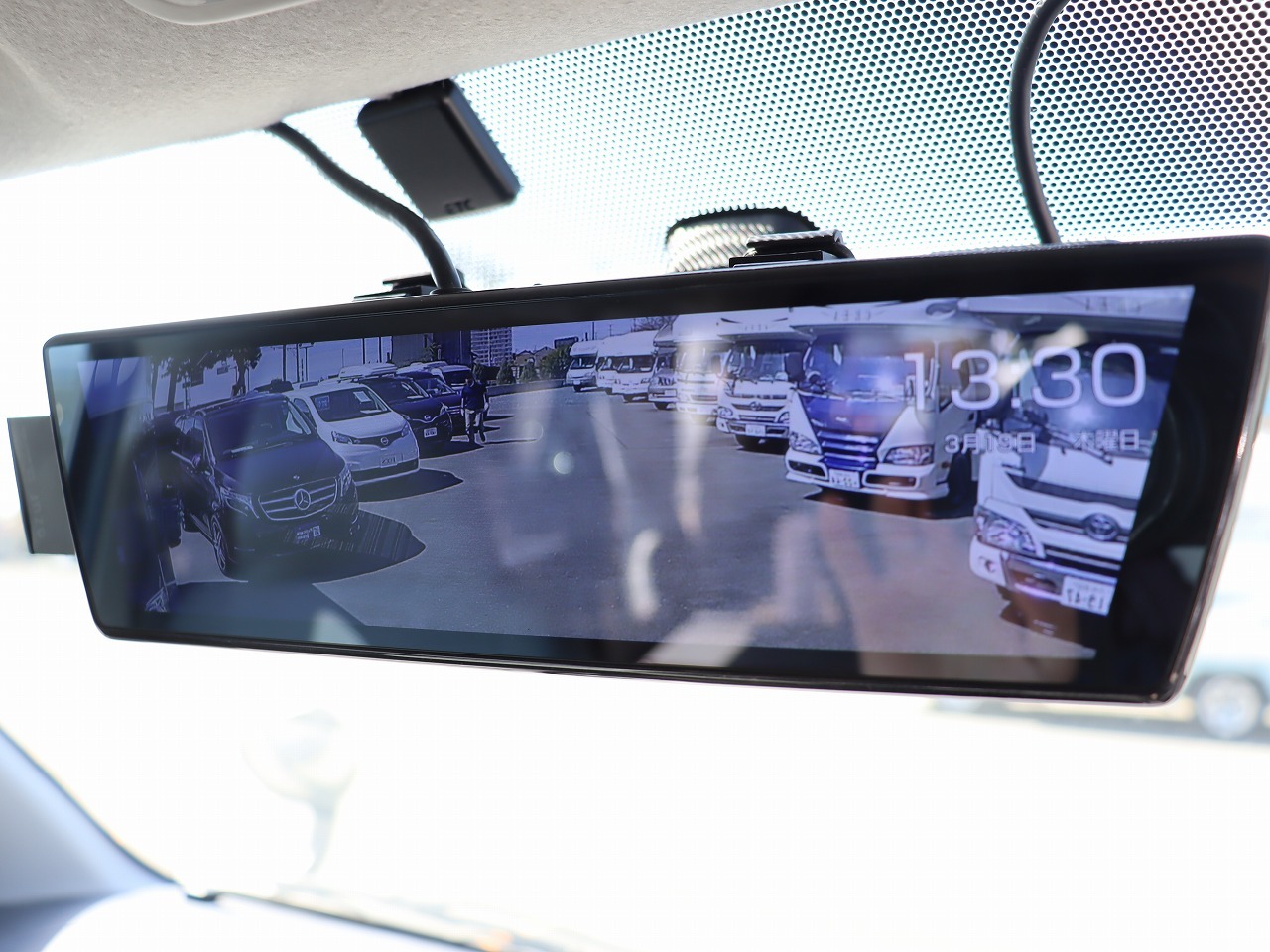 キャンピングカーバンコン