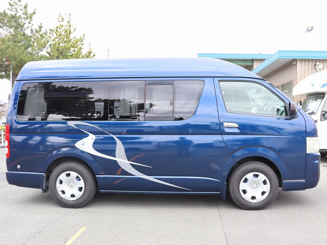 キャンピングカーバンコン