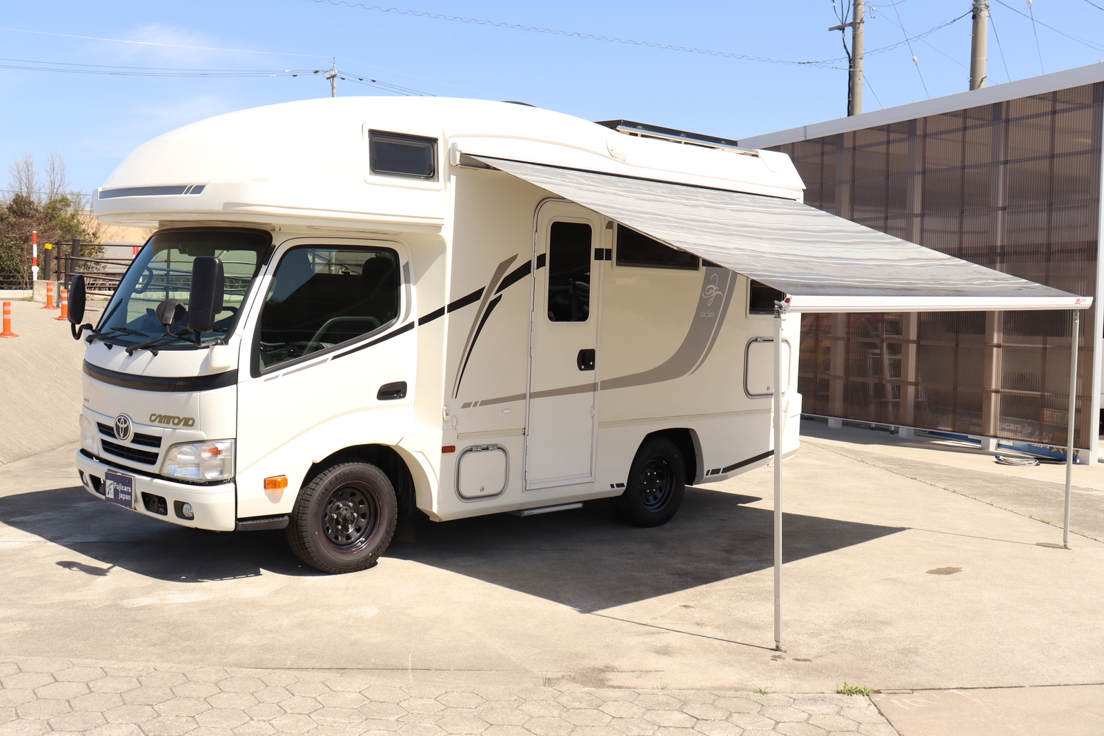 キャンピングカーキャブコン