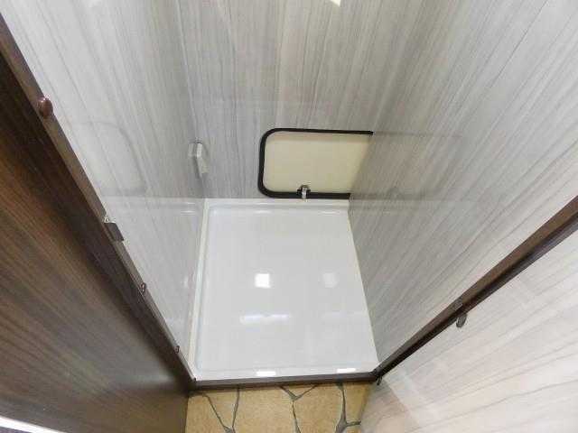 キャンピングカーキャブコン